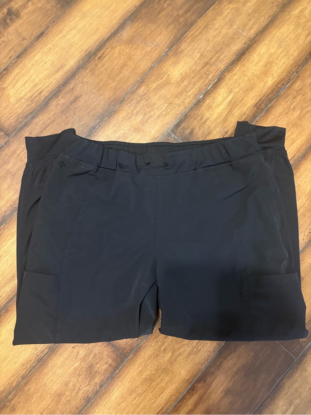 Women’s Black Medcouture Peaches Scrubs